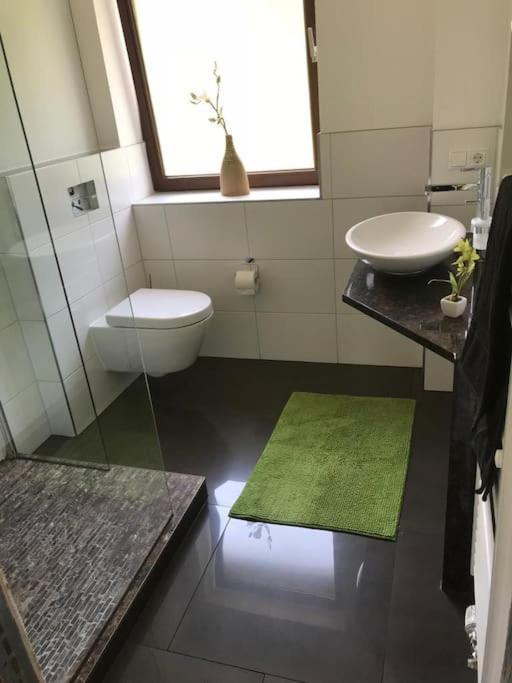 Ferienwohnung Ein Zuhause mit schönem Garten Bonn Exterior foto